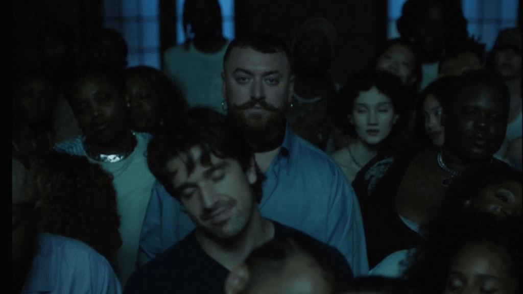 Imagem de Sam Smith no clipe To Be Free